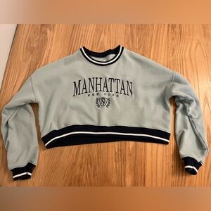 Hollister Women’s Boxy Cropped Tee